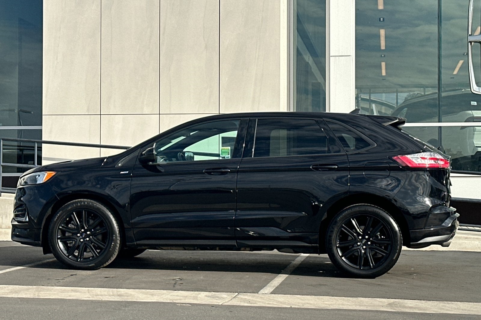 2021 Ford Edge ST Line