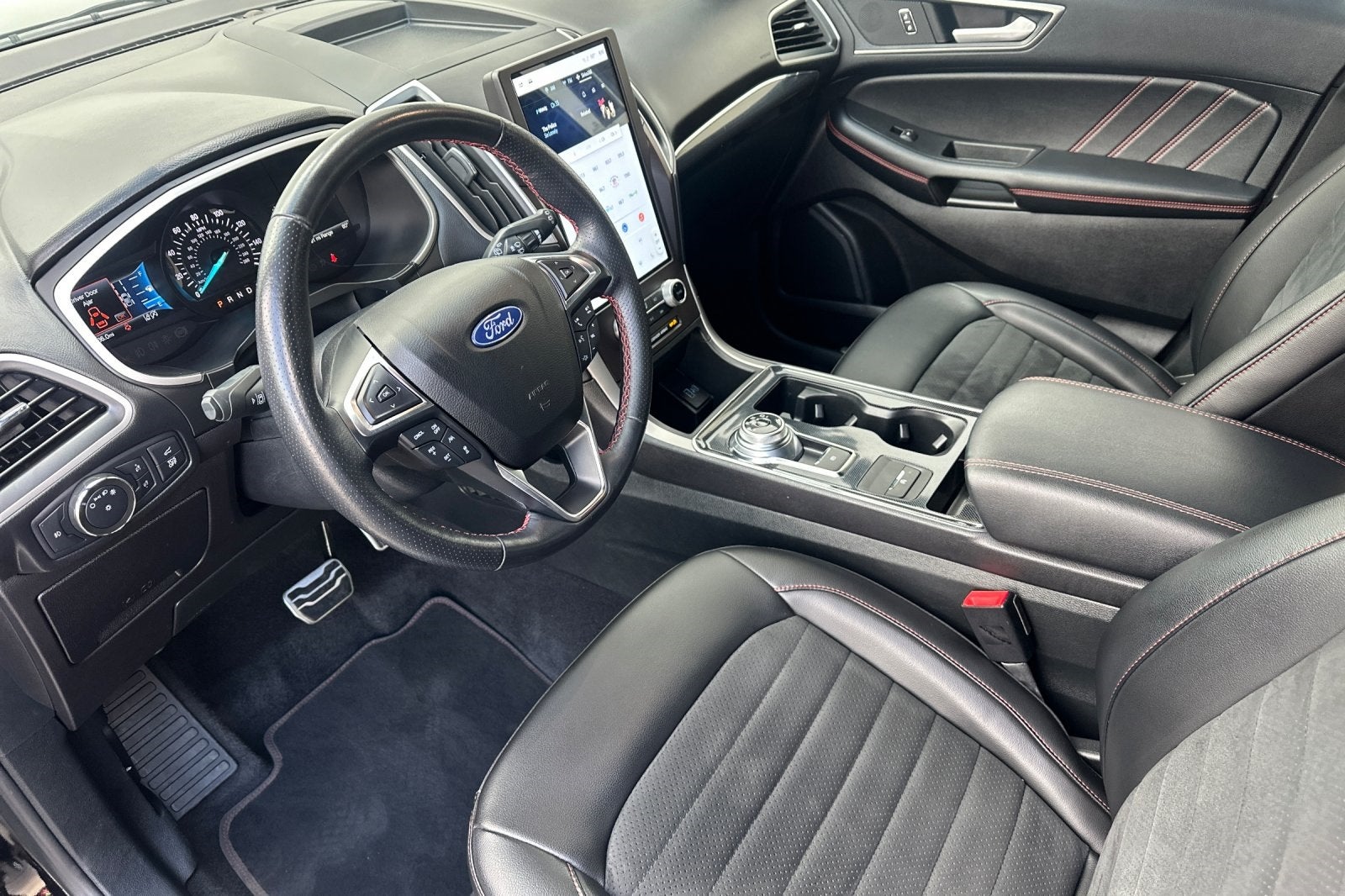 2021 Ford Edge ST Line