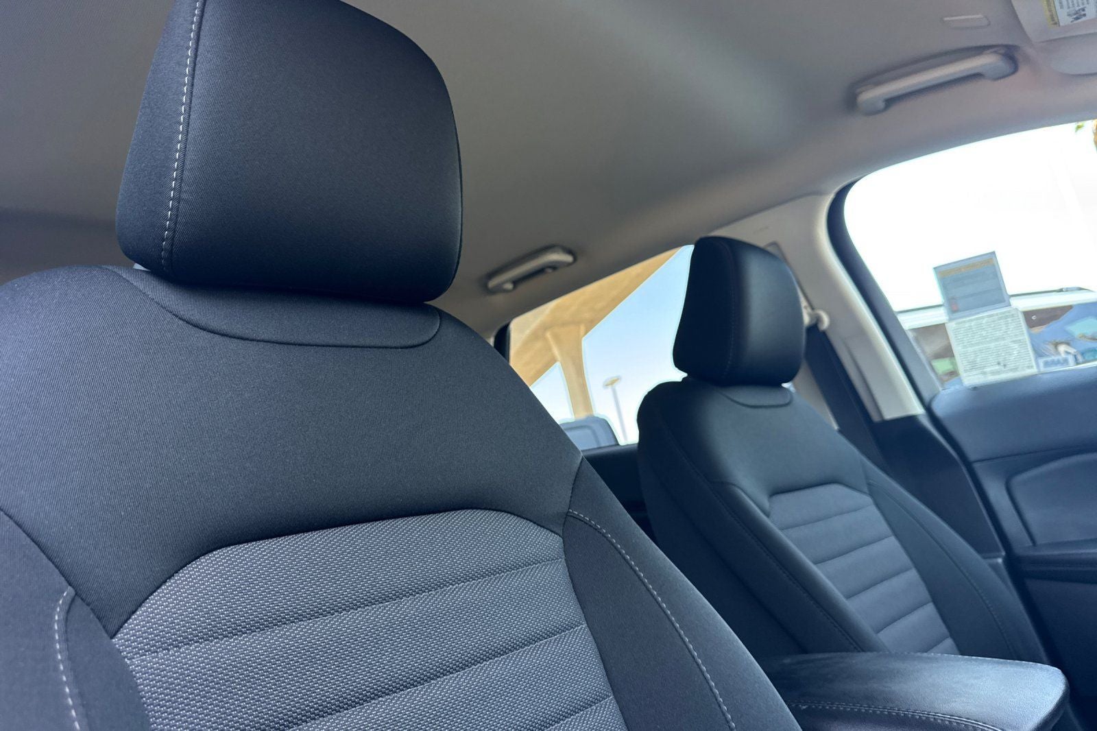 2023 Ford Edge SE