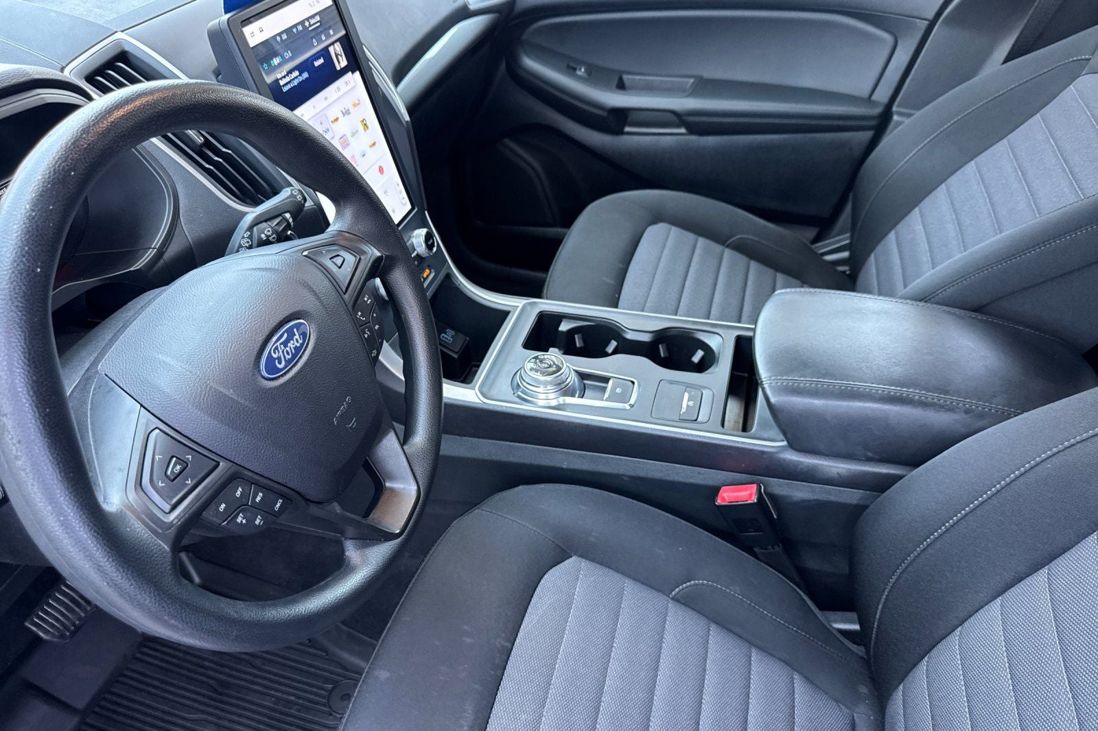 2023 Ford Edge SE