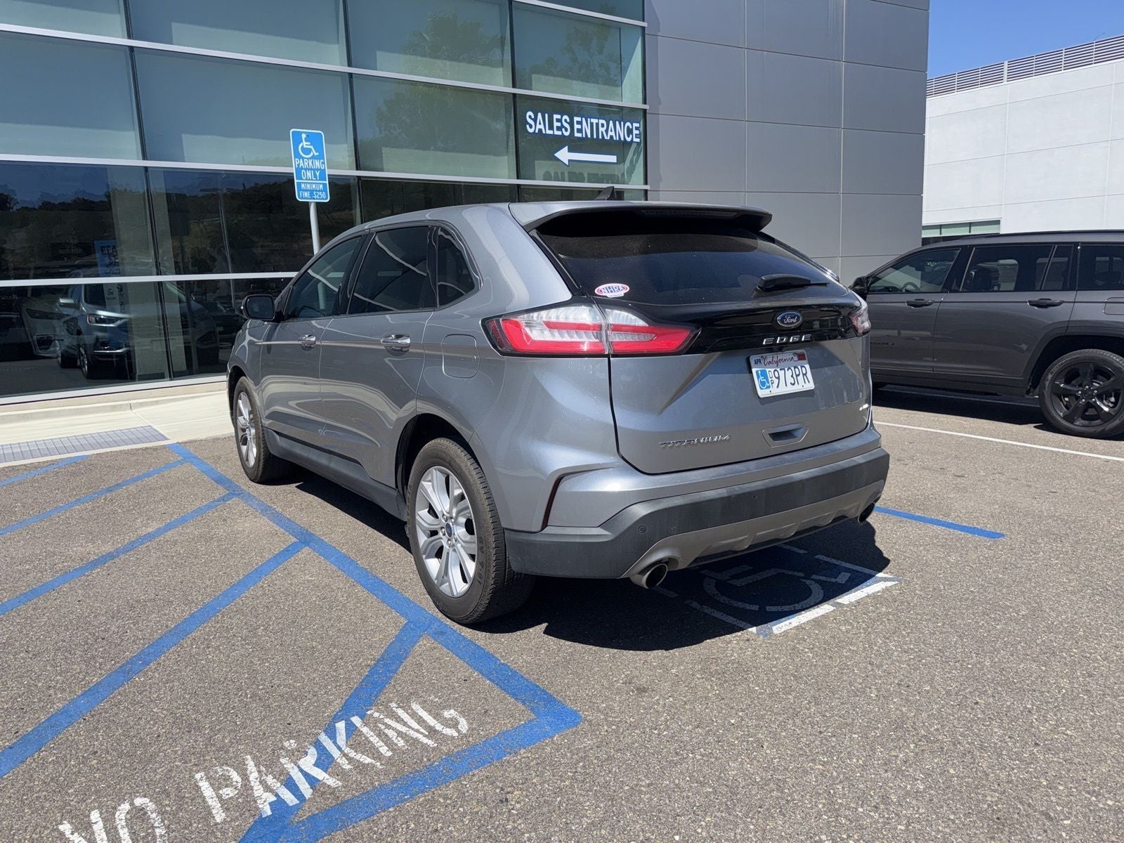 2022 Ford Edge Titanium