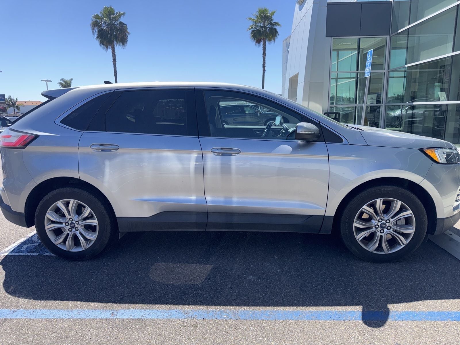 2022 Ford Edge Titanium