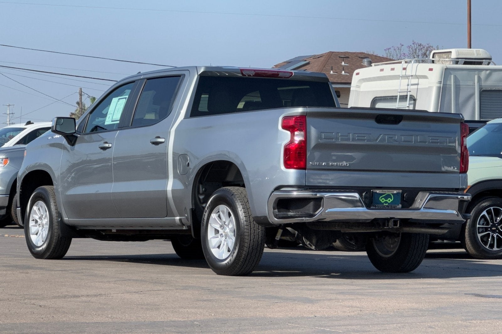 2025 Chevrolet Silverado 1500 LT
