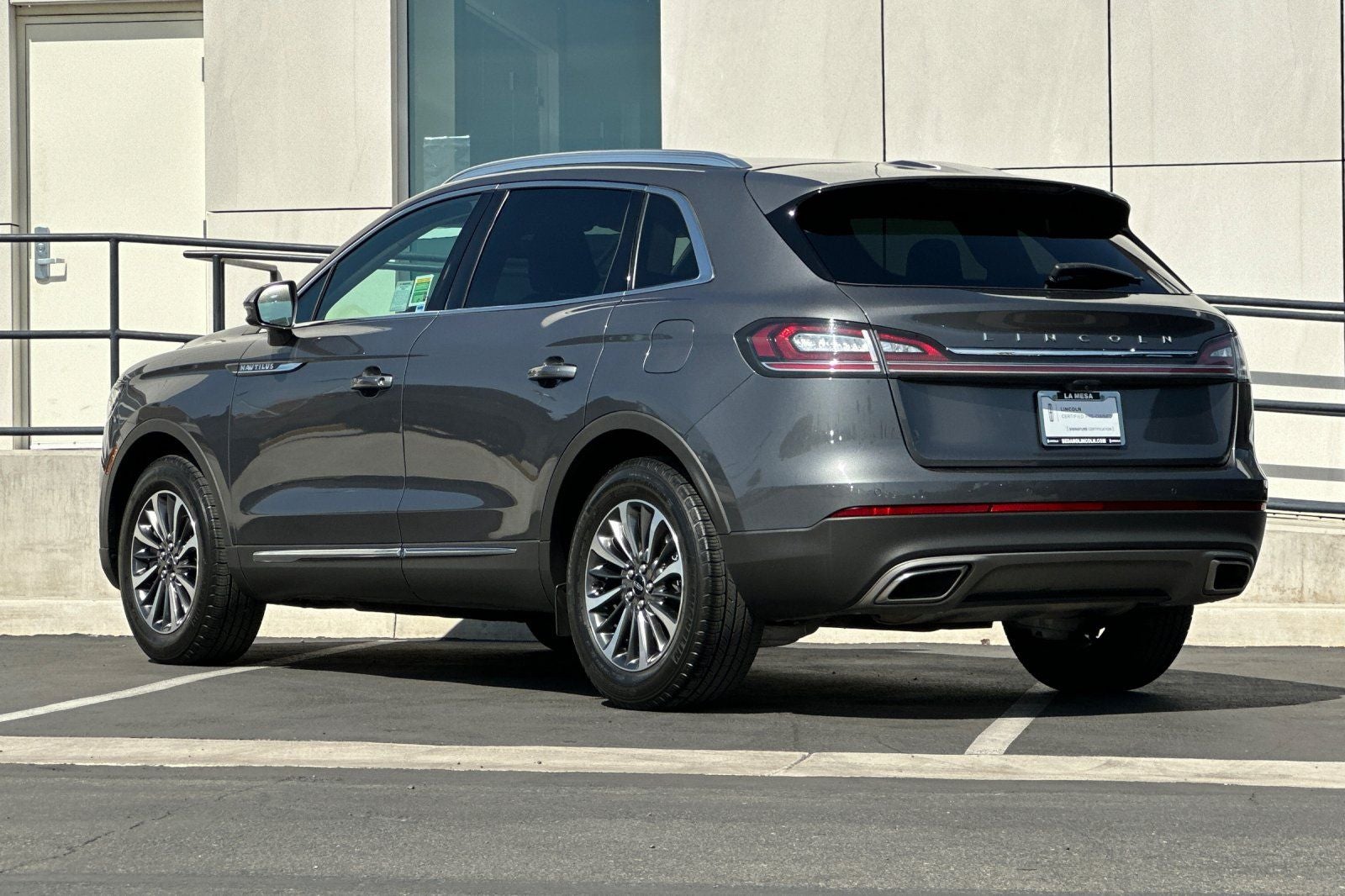 2022 Lincoln Nautilus Standard