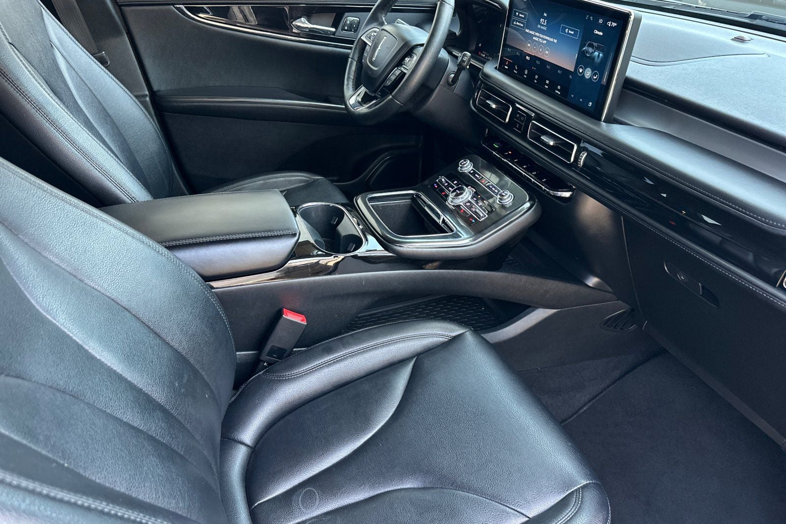 2022 Lincoln Nautilus Standard