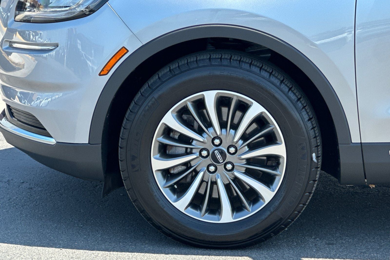 2022 Lincoln Nautilus Standard