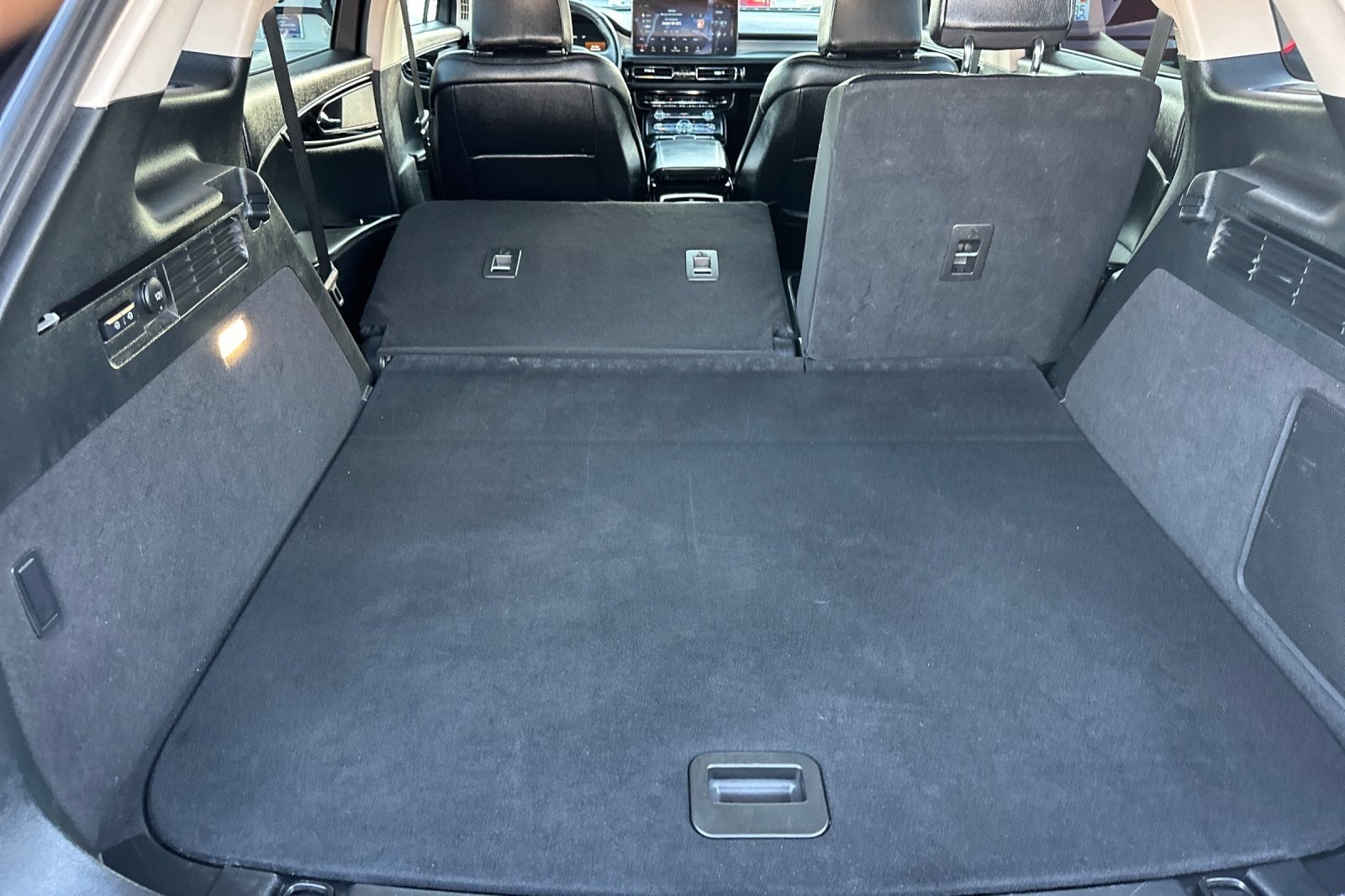 2022 Lincoln Nautilus Standard