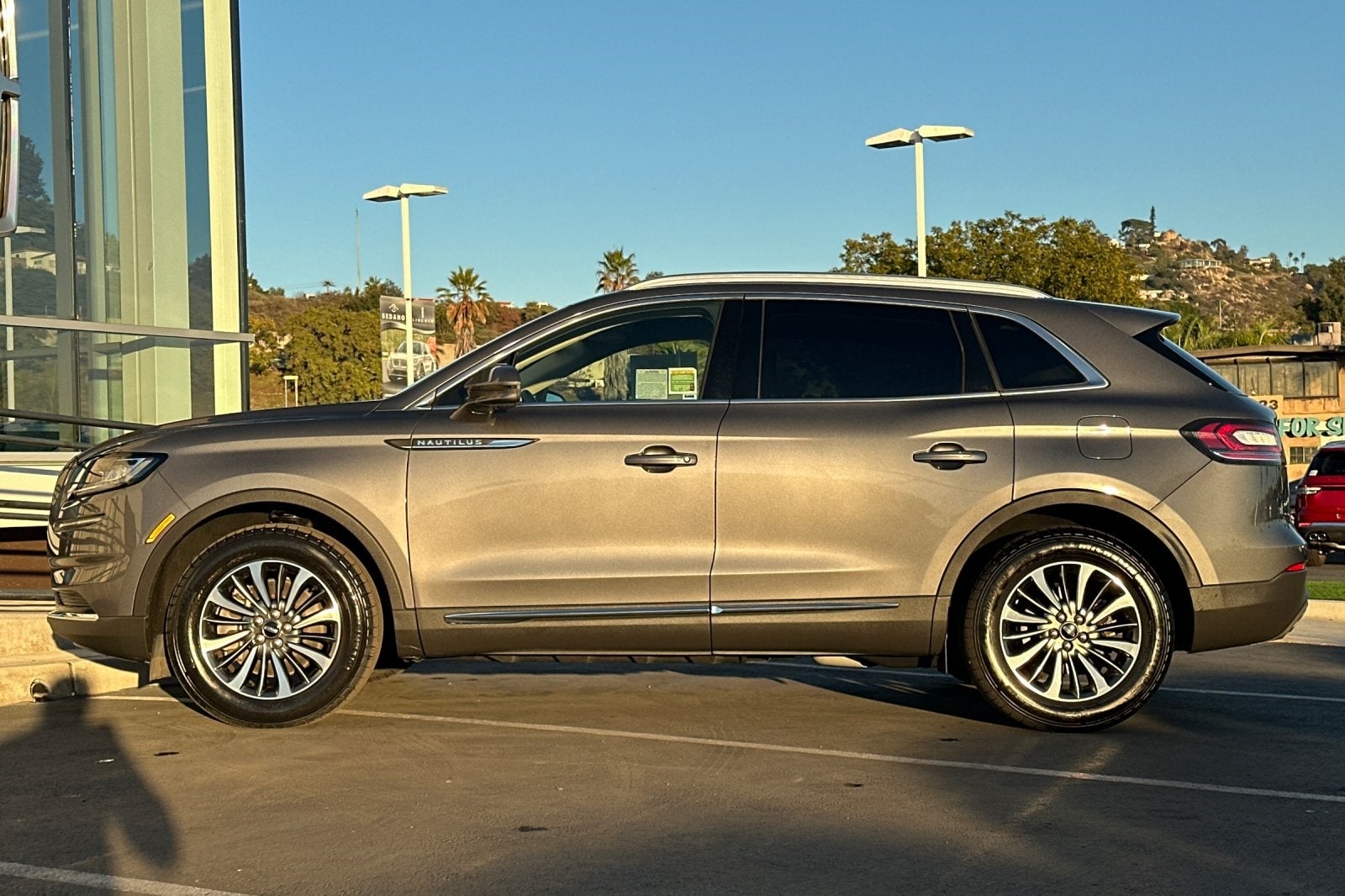 2022 Lincoln Nautilus Standard