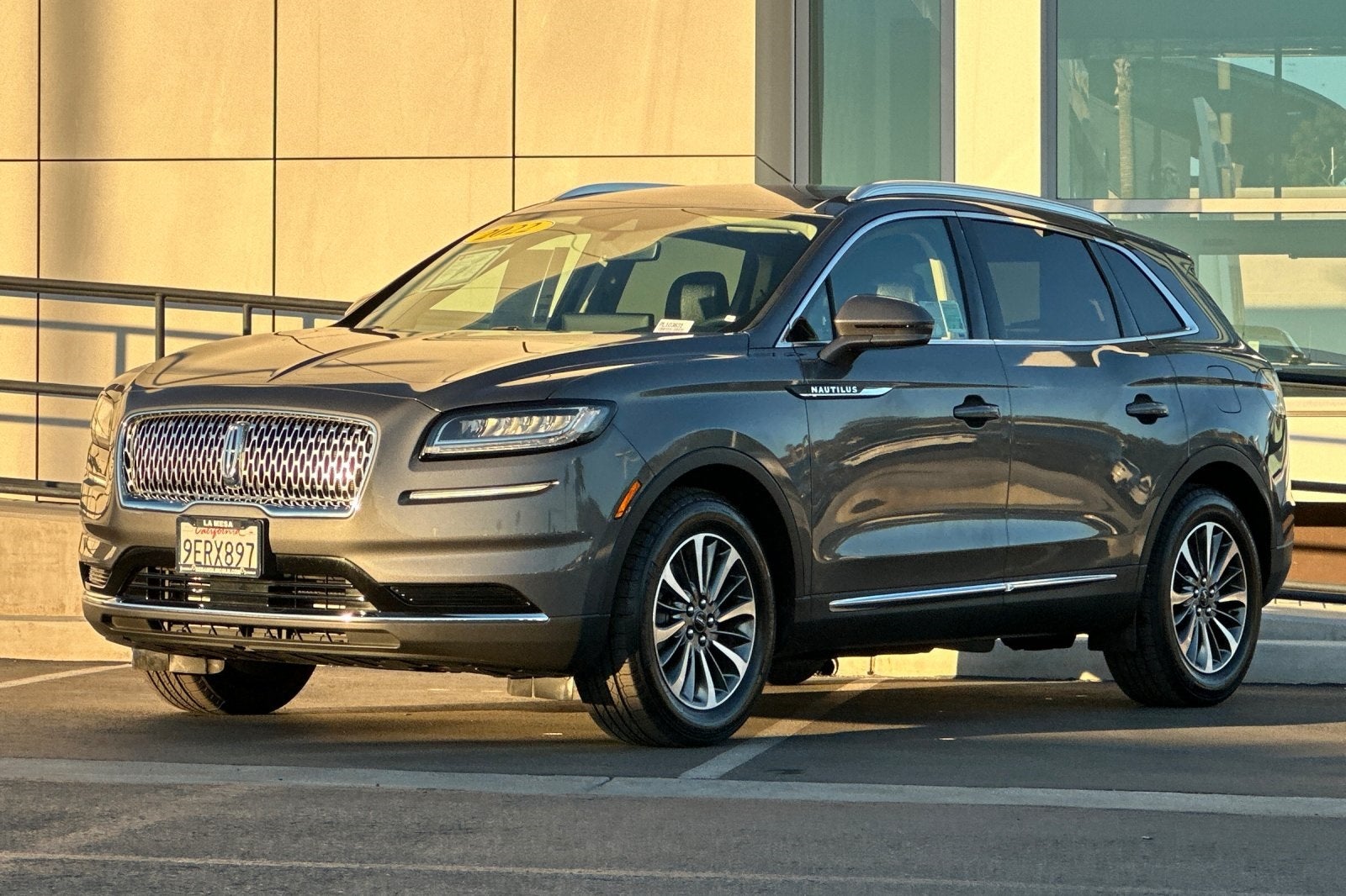 2022 Lincoln Nautilus Standard