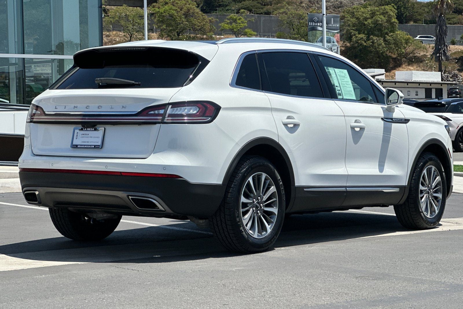 2022 Lincoln Nautilus Reserve