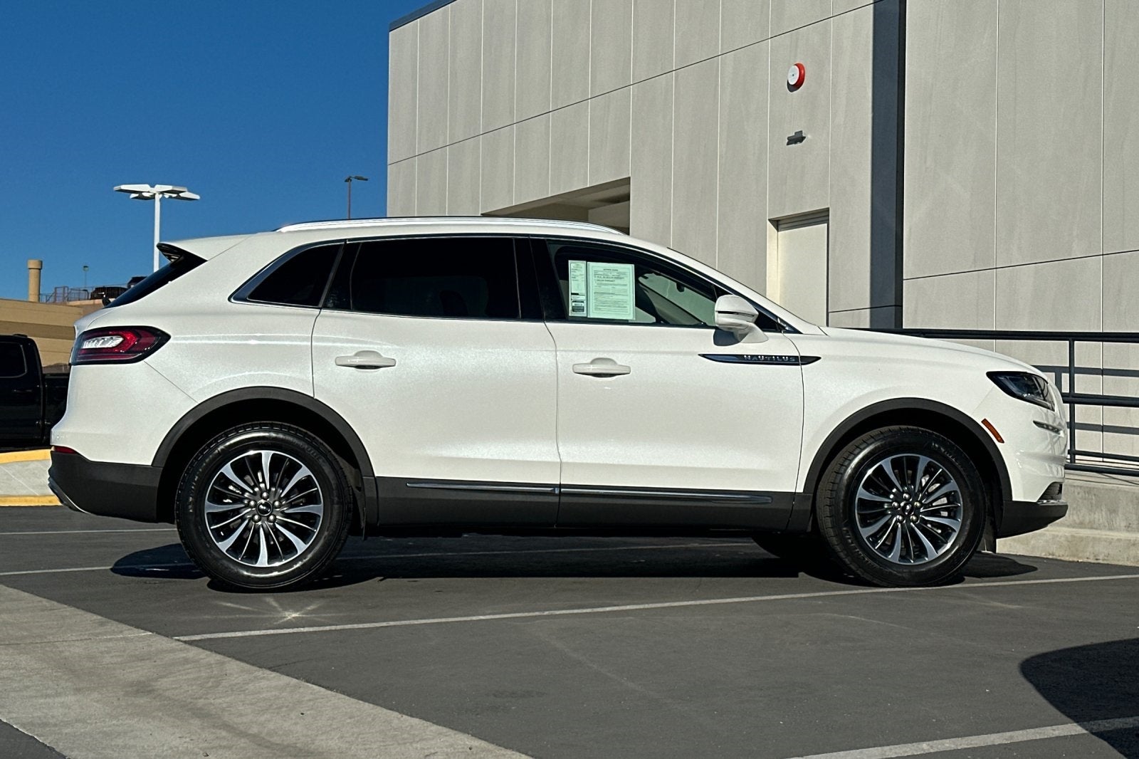 2023 Lincoln Nautilus Reserve