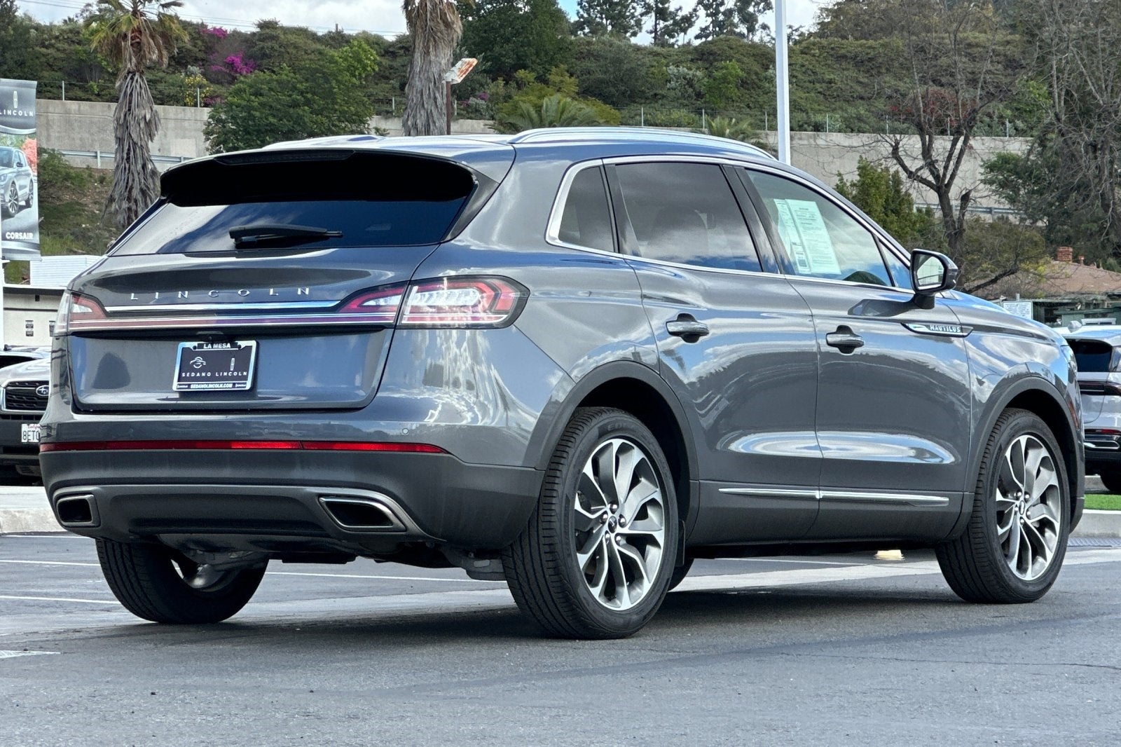 2022 Lincoln Nautilus Reserve