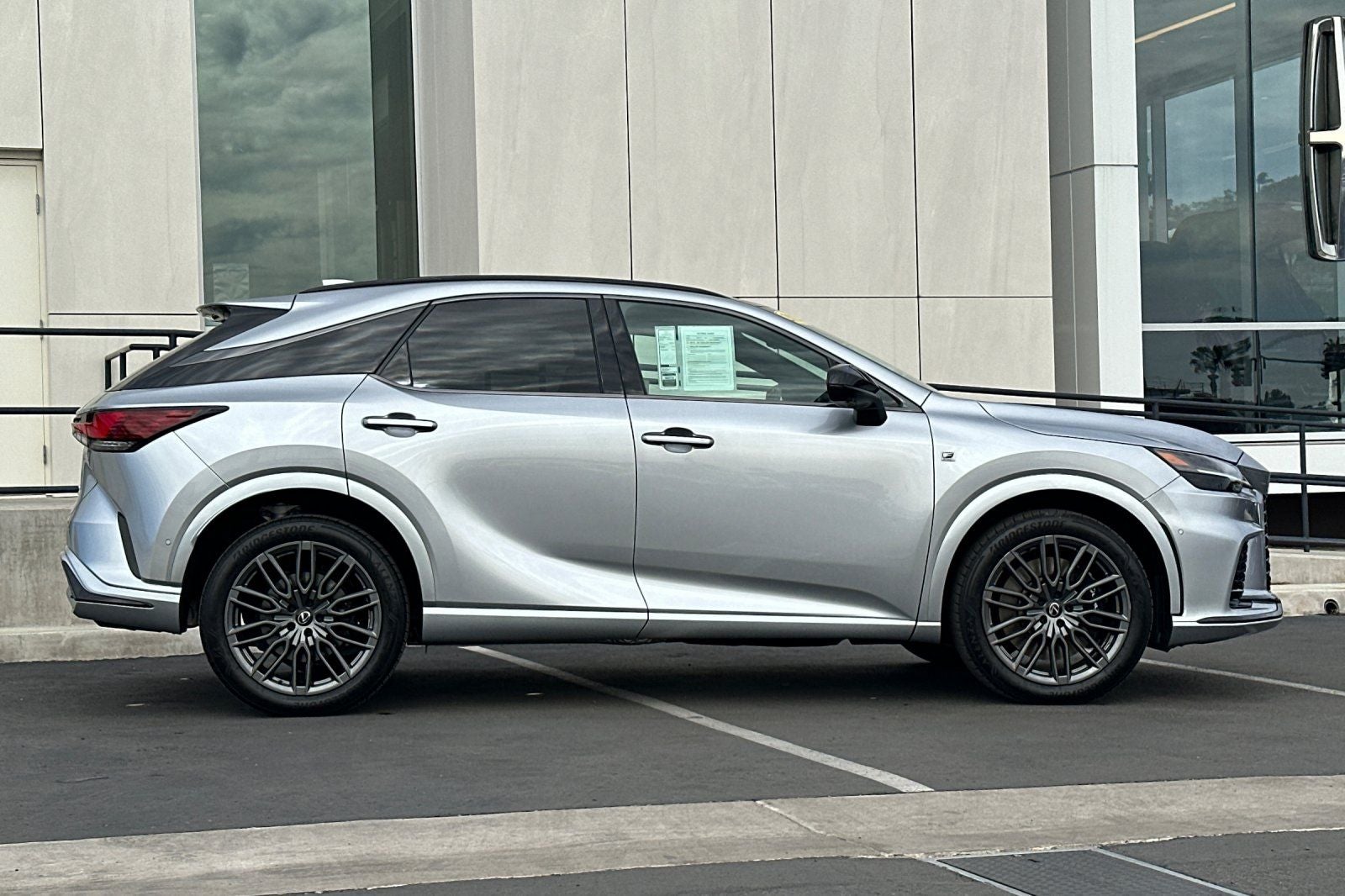 2023 Lexus RX 500h F SPORT Performance