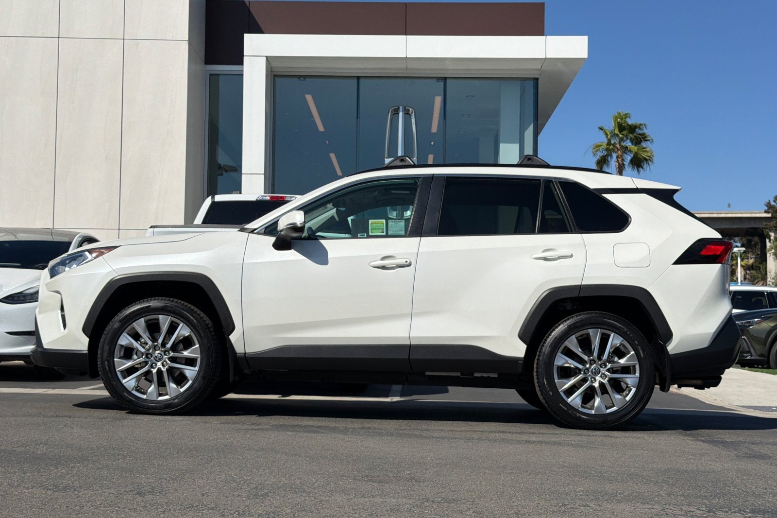 2021 Toyota RAV4 XLE Premium