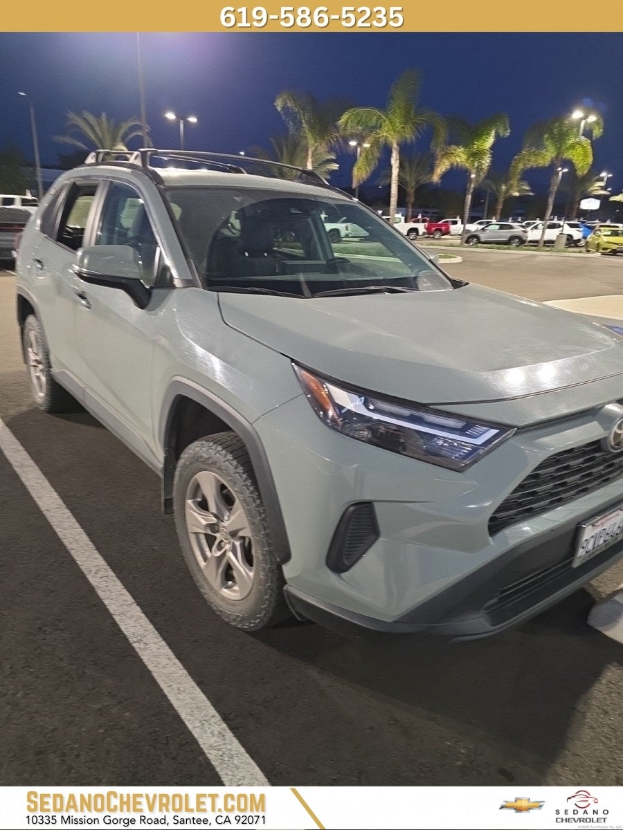 2022 Toyota RAV4 XLE