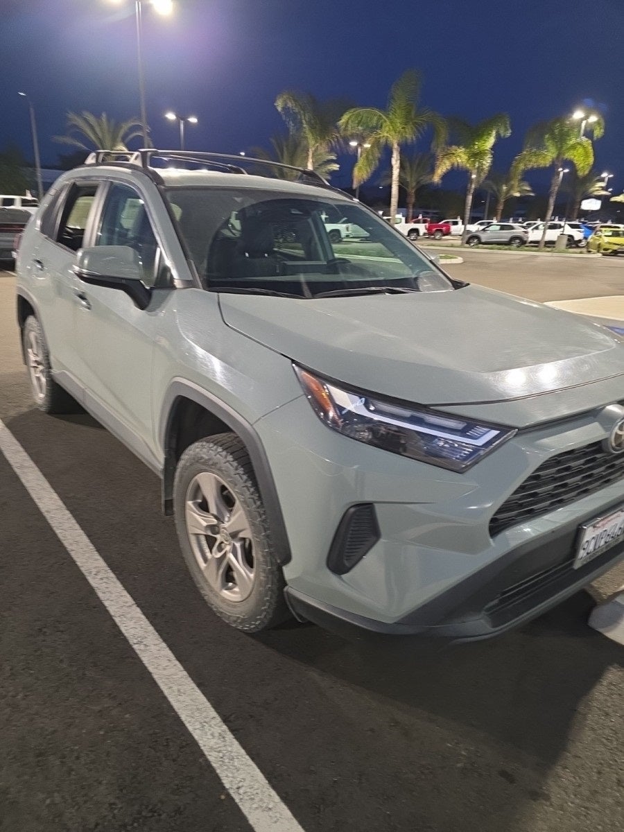 2022 Toyota RAV4 XLE