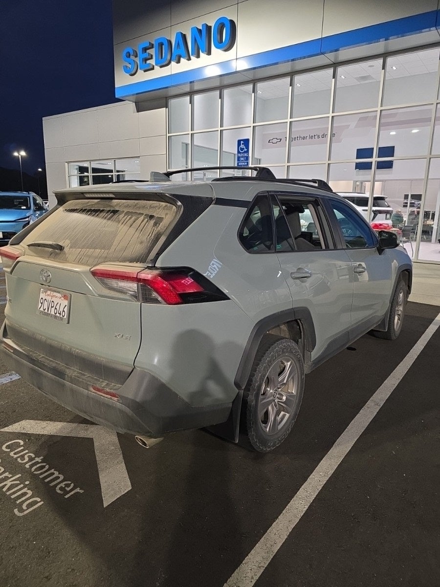 2022 Toyota RAV4 XLE