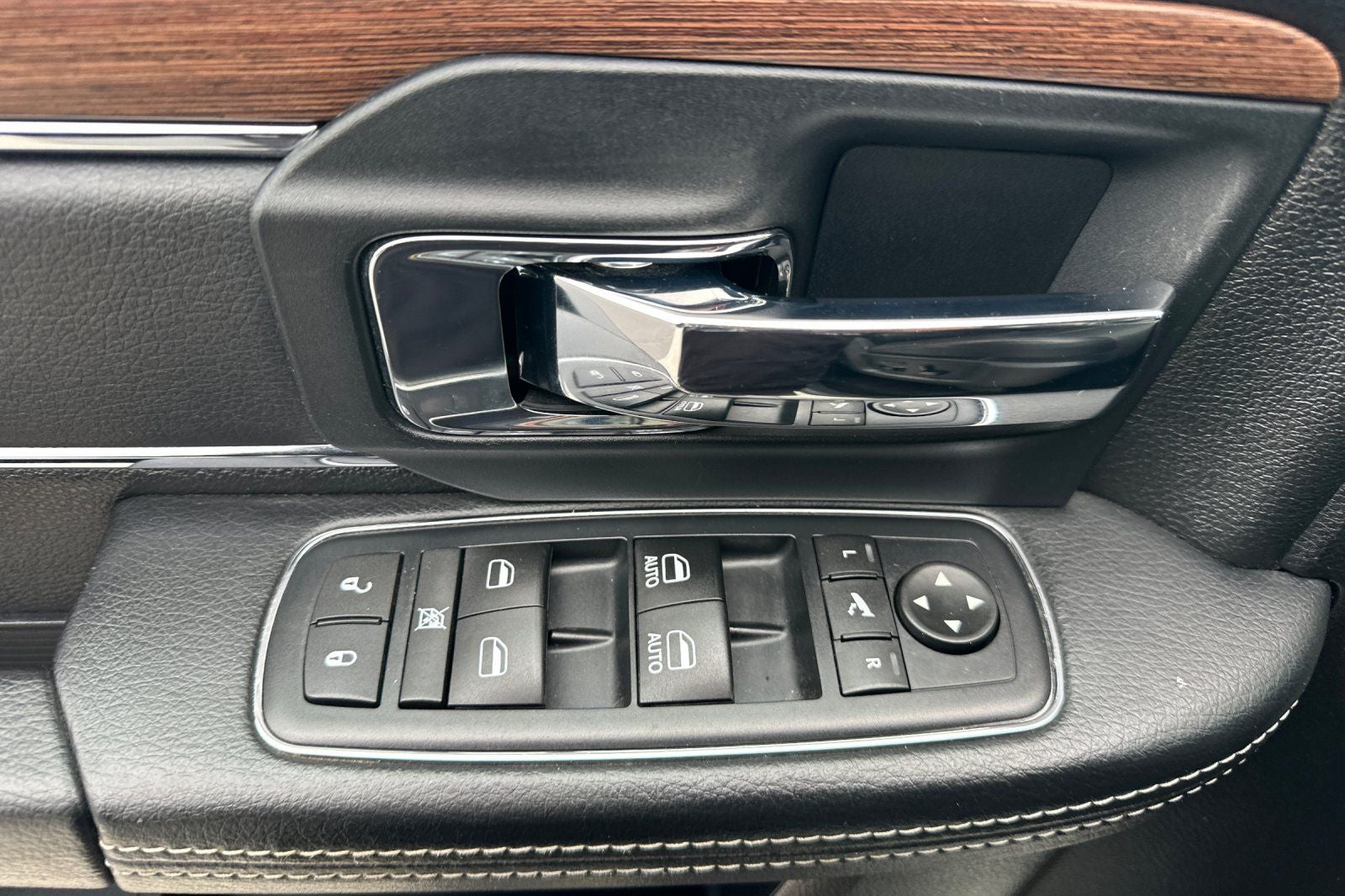 2016 RAM 2500 Laramie