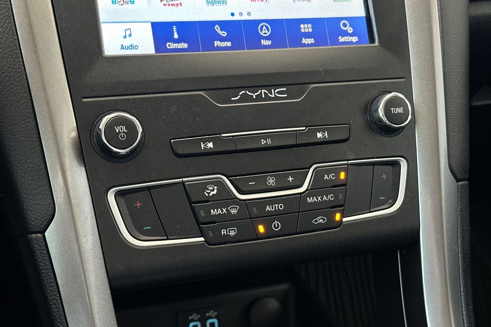 2020 Ford Fusion Hybrid SE