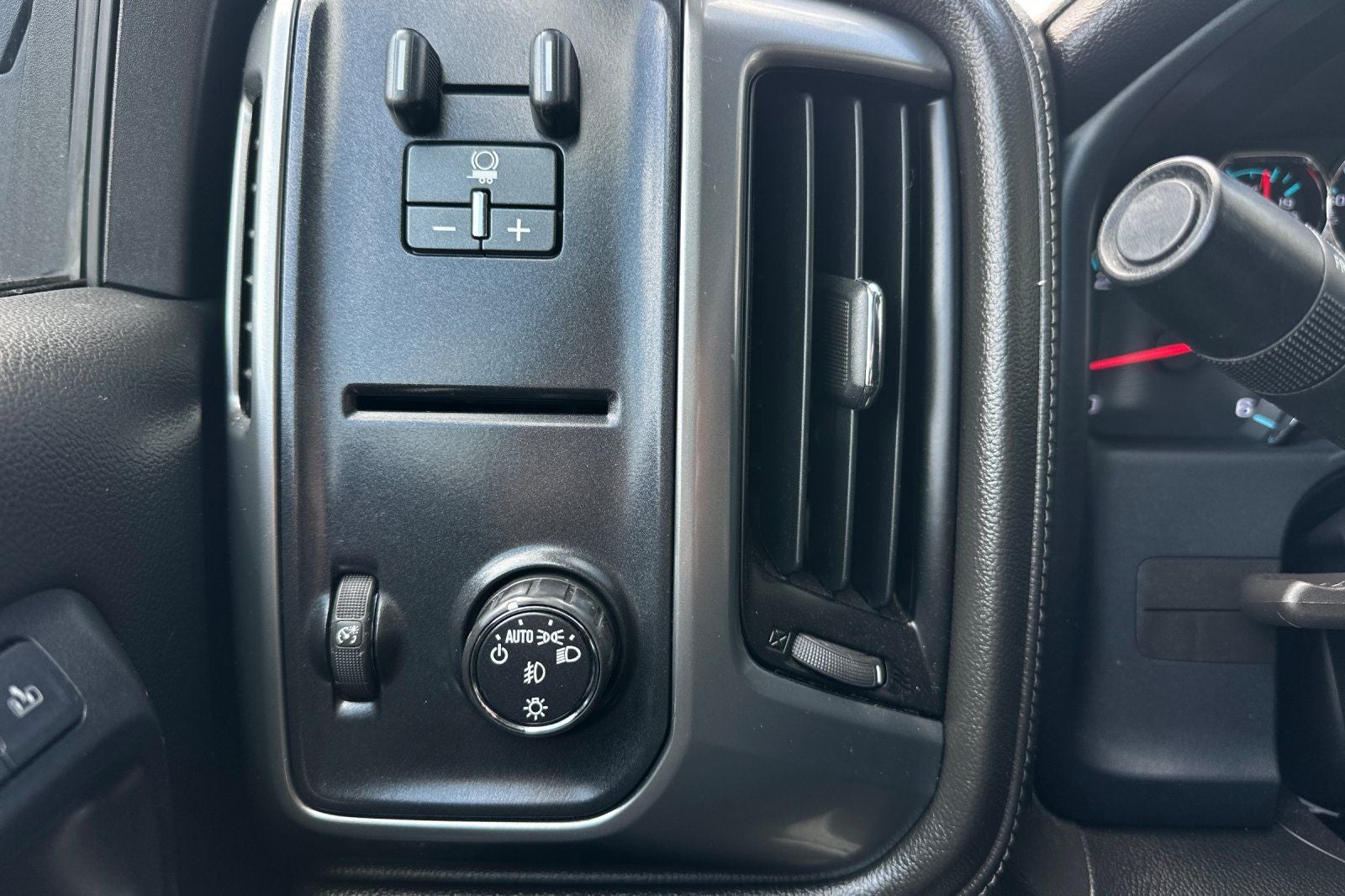 2015 Chevrolet Silverado 1500 LTZ 1LZ