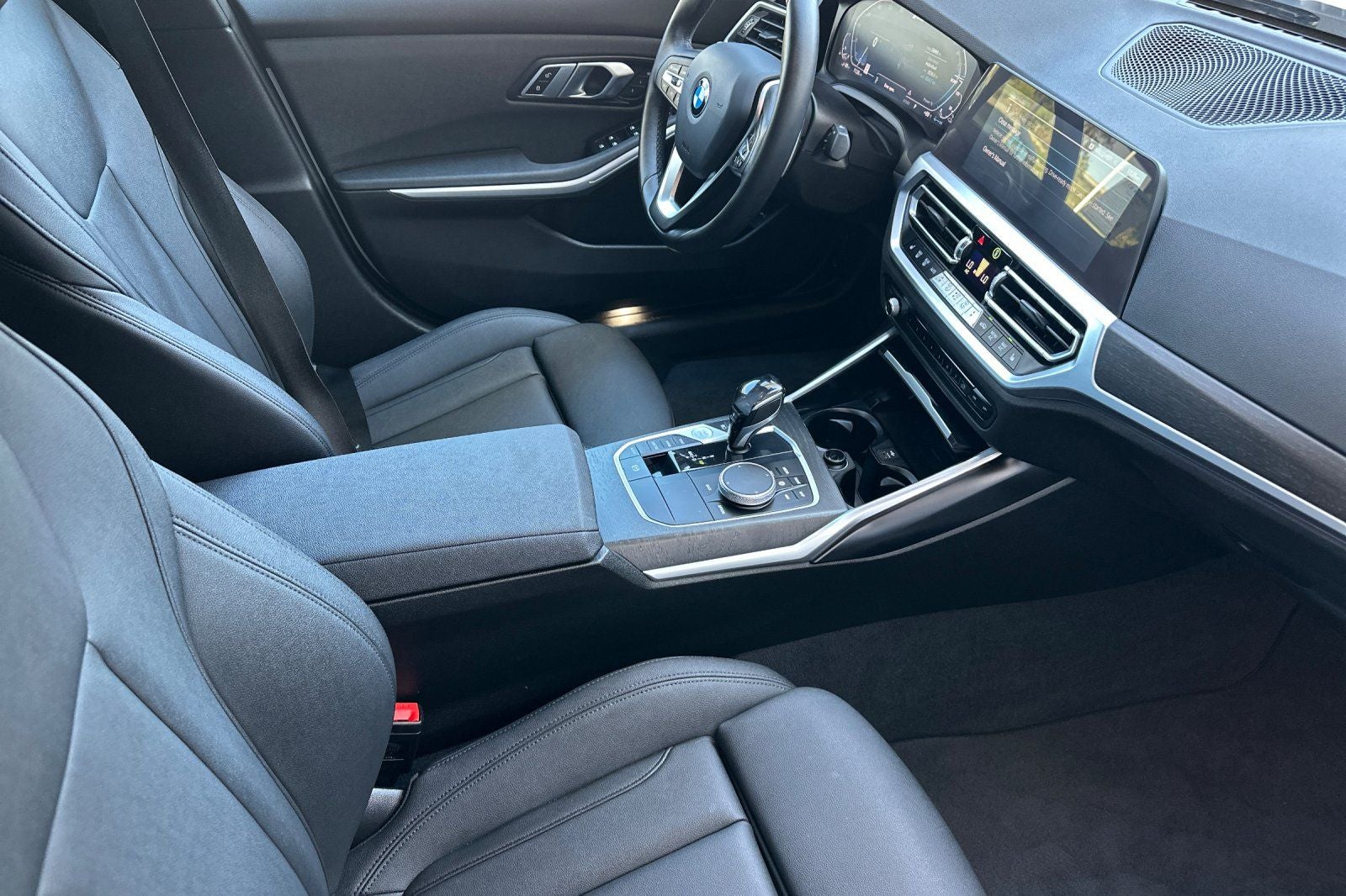 2021 BMW 3 Series 330e iPerformance