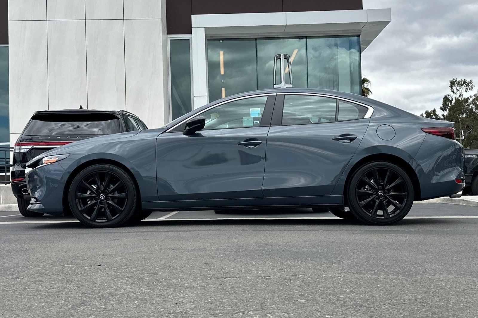 2023 Mazda Mazda3 2.5 S Carbon Edition
