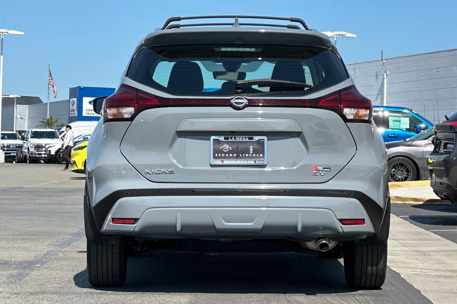 2022 Nissan Kicks SV