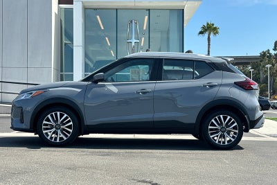 2022 Nissan Kicks SV