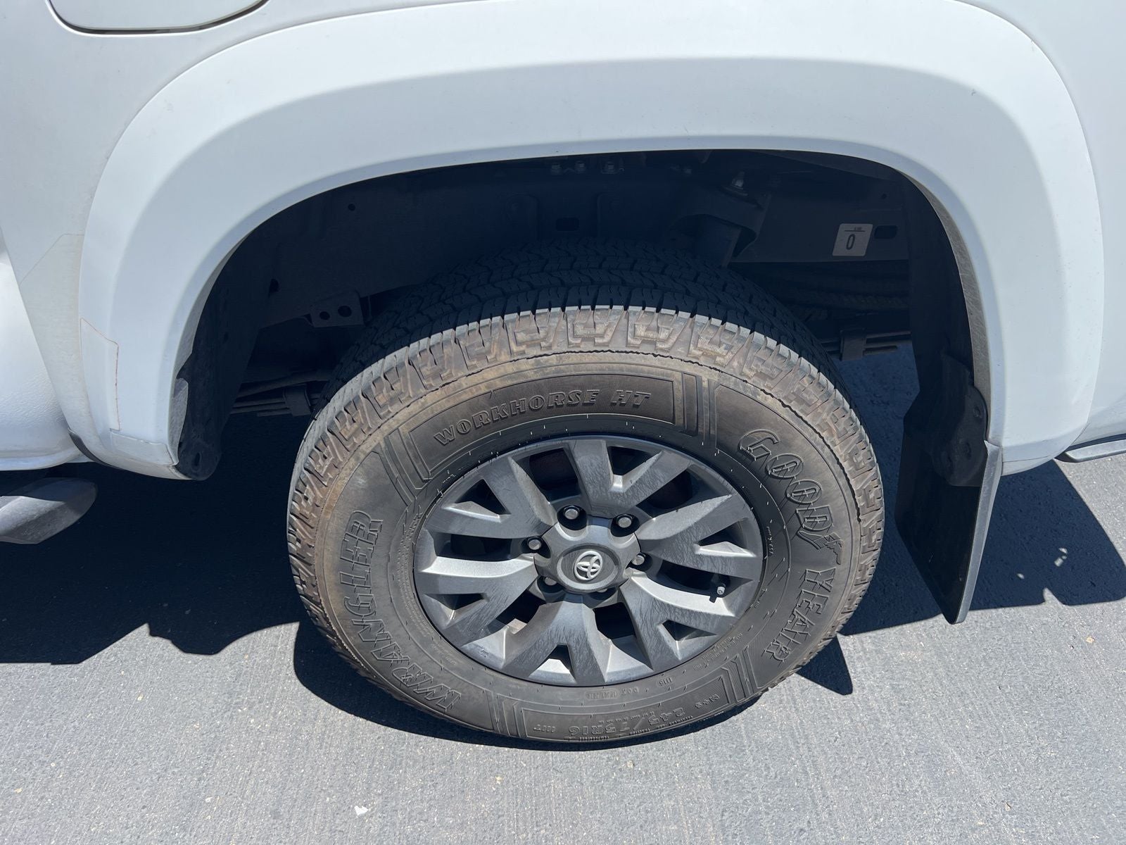 2022 Toyota Tacoma SR5 V6