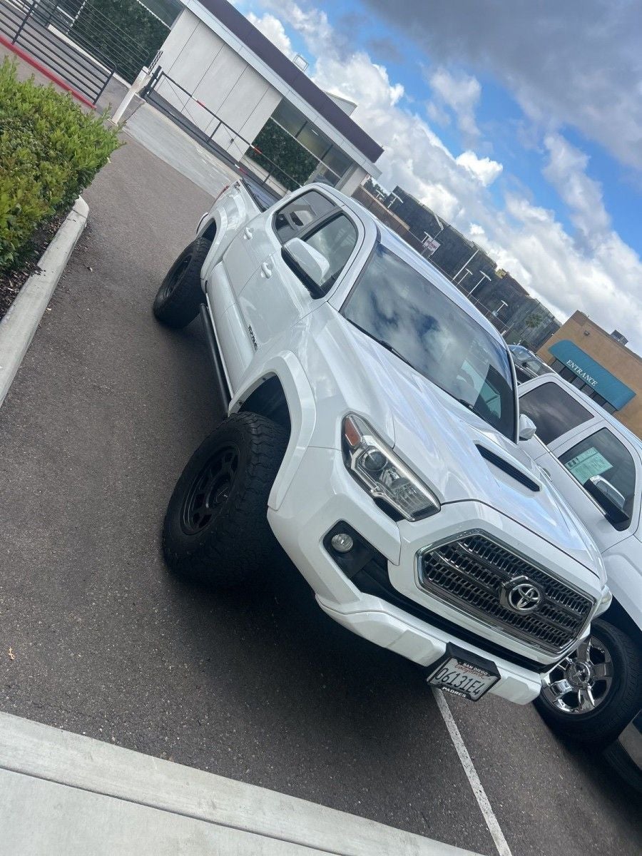2016 Toyota Tacoma TRD Sport