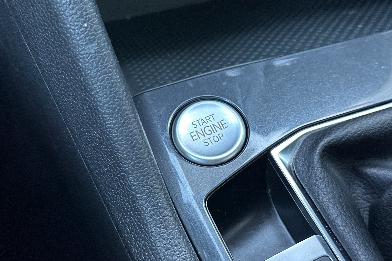 2022 Volkswagen Tiguan 2.0T S