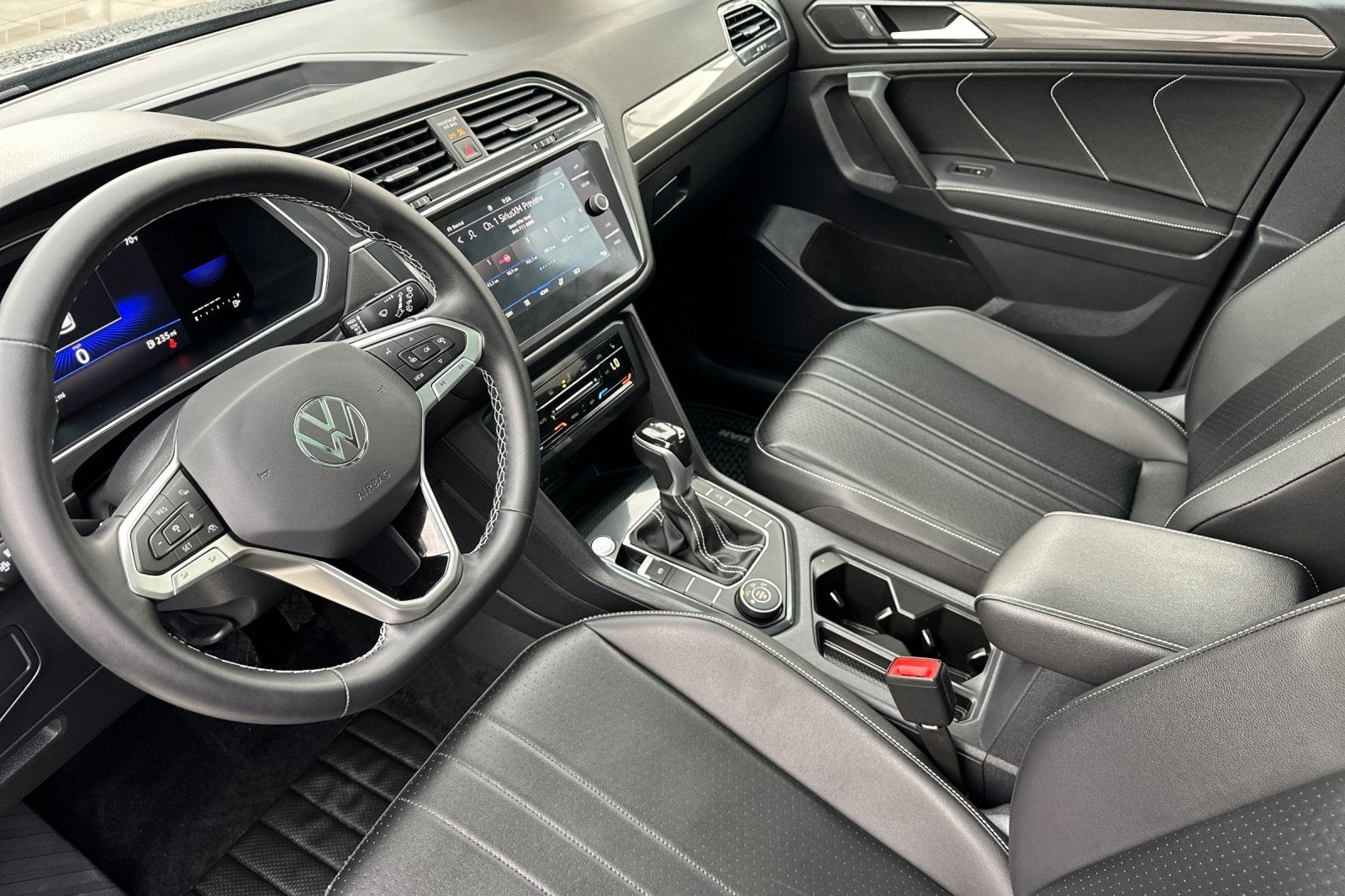 2022 Volkswagen Tiguan 2.0T SE