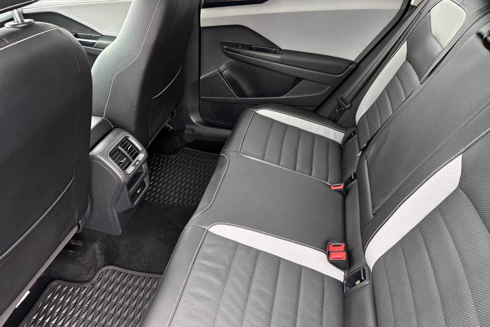 2022 Volkswagen Taos 1.5T SEL