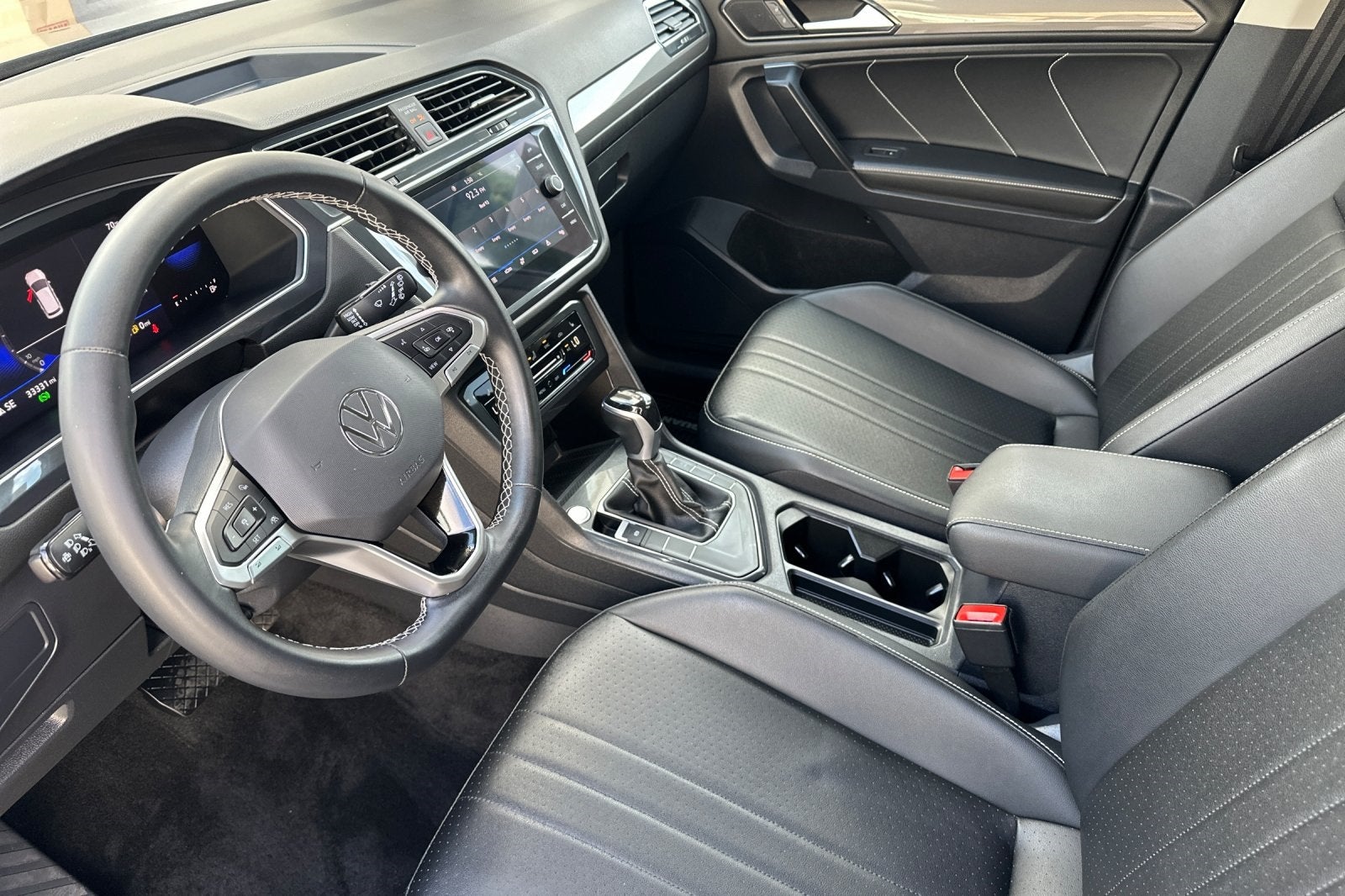 2023 Volkswagen Tiguan 2.0T SE