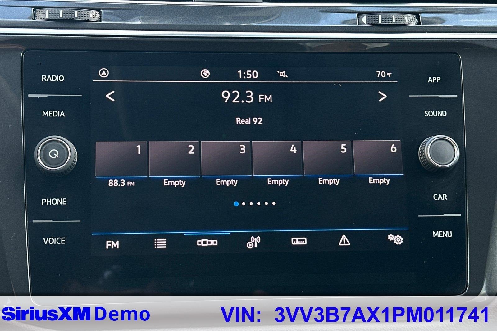 2023 Volkswagen Tiguan 2.0T SE