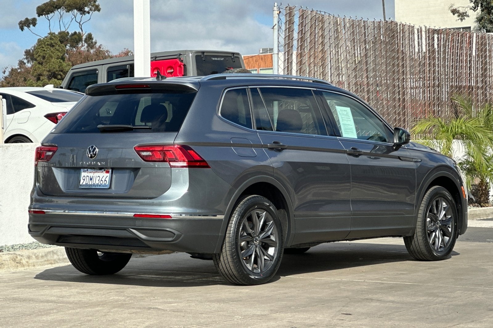 2023 Volkswagen Tiguan 2.0T SE