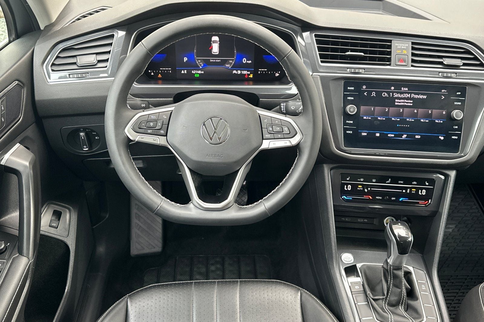 2022 Volkswagen Tiguan 2.0T SE