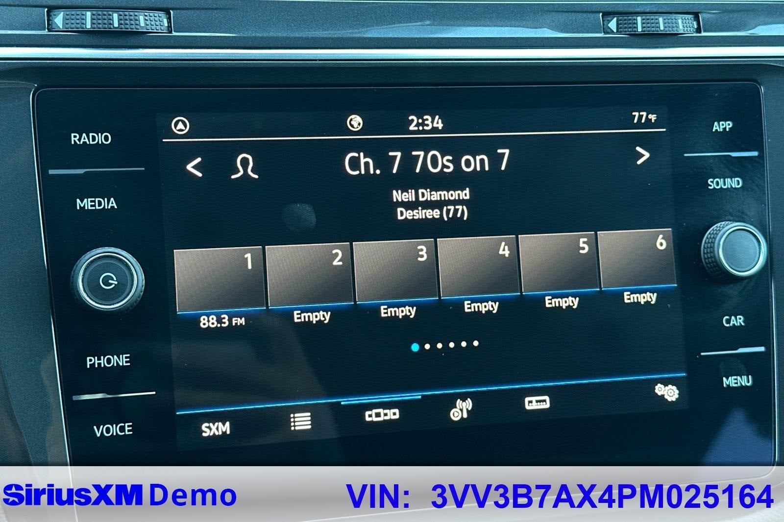 2023 Volkswagen Tiguan 2.0T SE