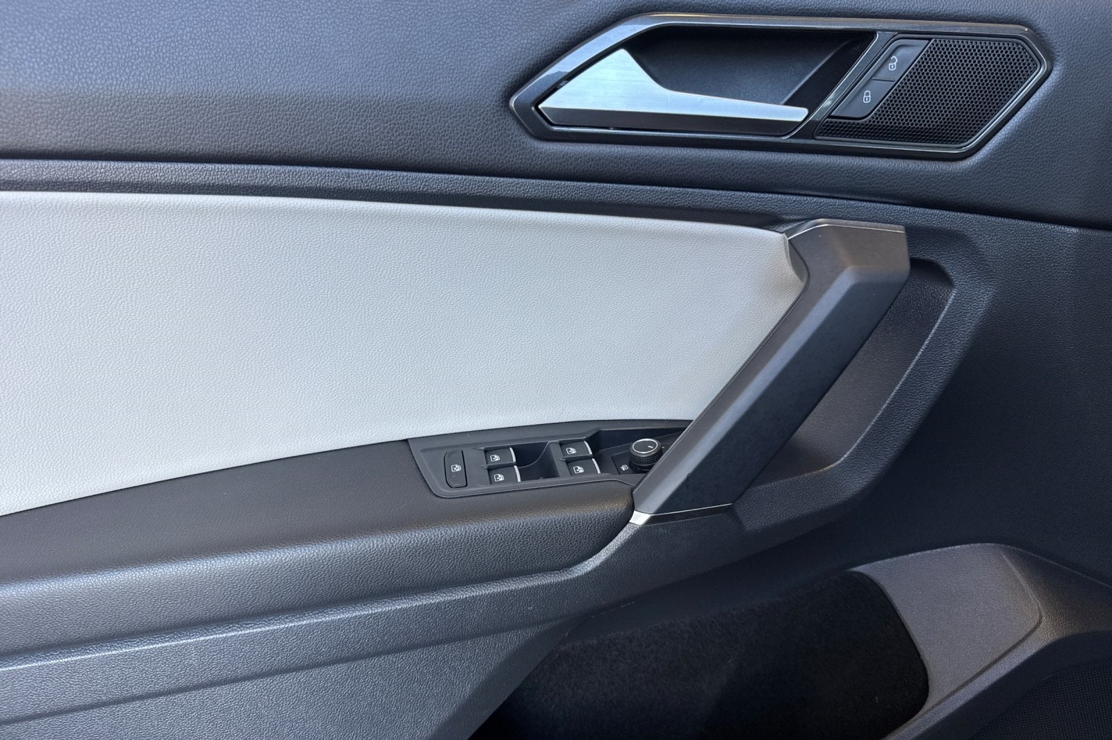 2018 Volkswagen Tiguan 2.0T SE