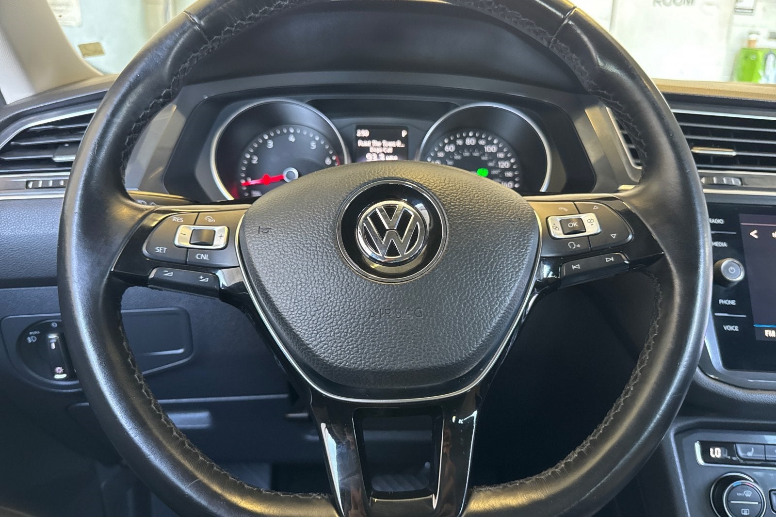 2018 Volkswagen Tiguan 2.0T SE
