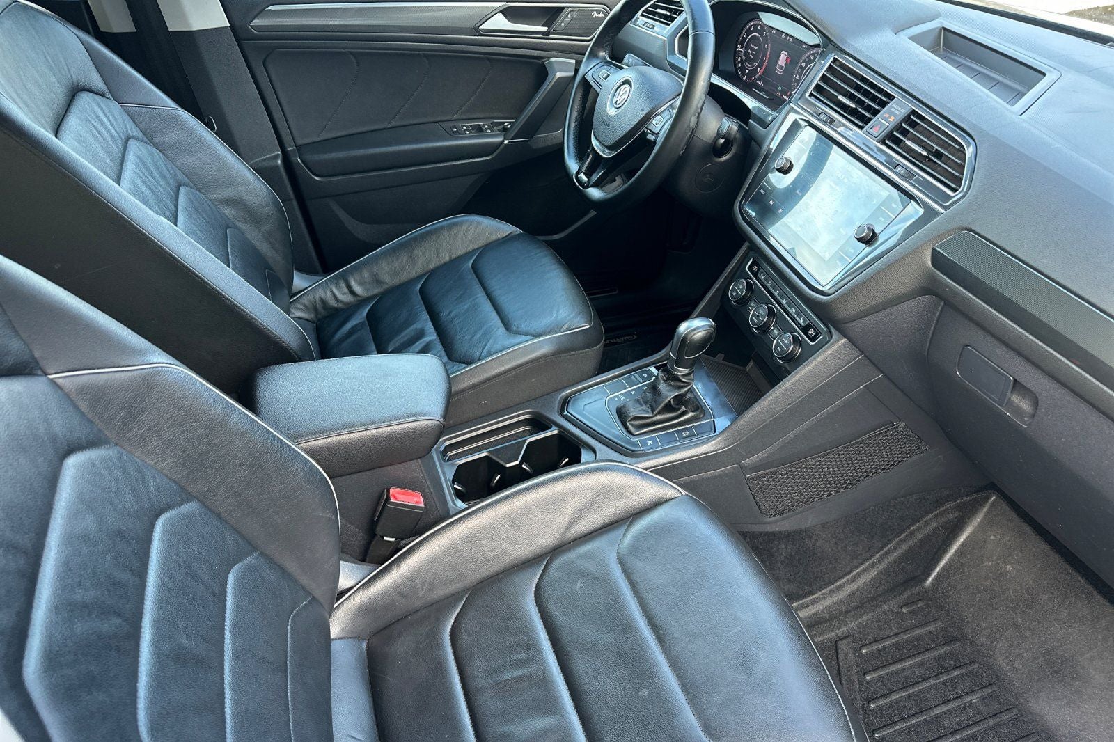 2018 Volkswagen Tiguan 2.0T SEL Premium