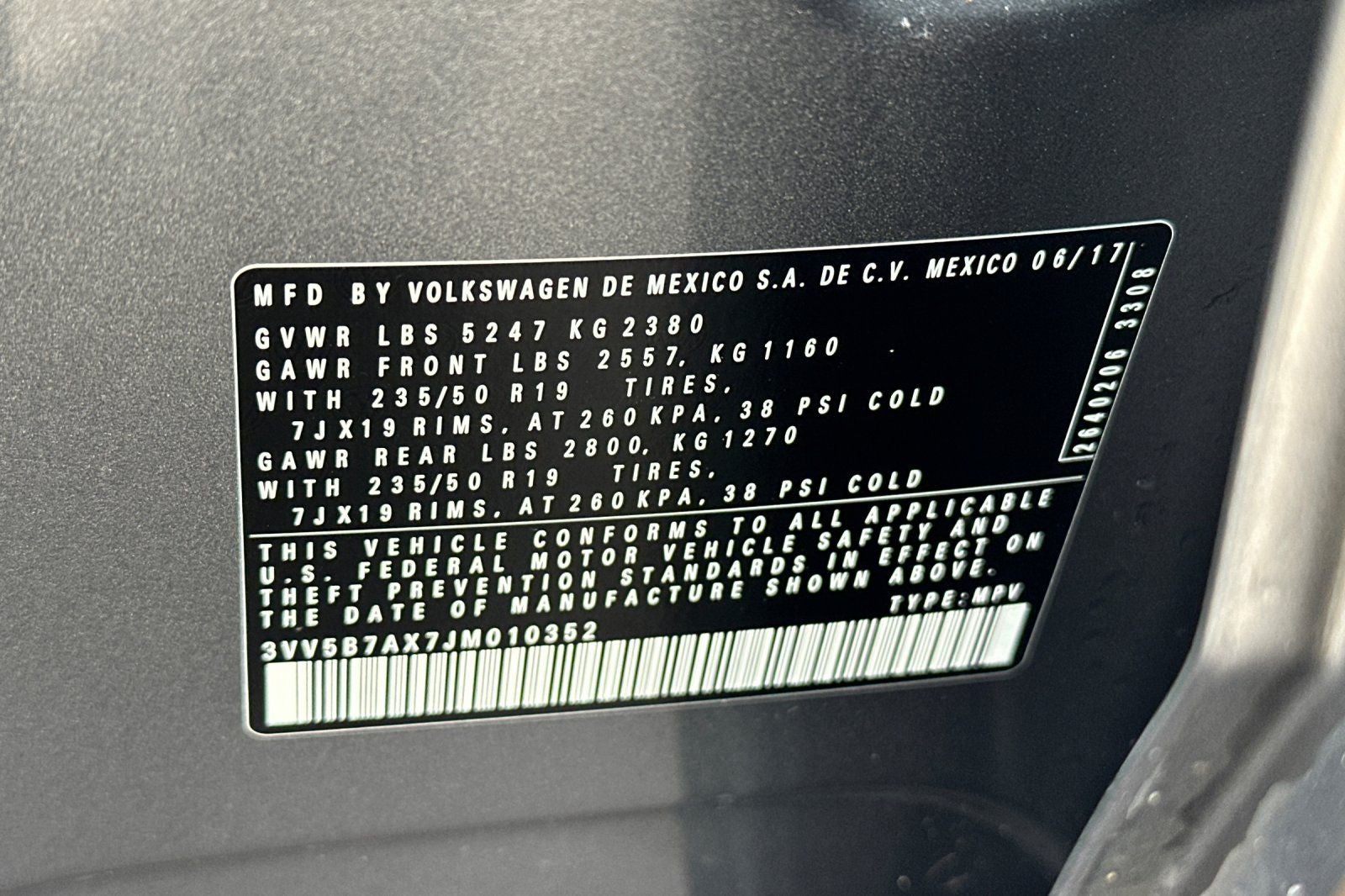 2018 Volkswagen Tiguan 2.0T SEL Premium