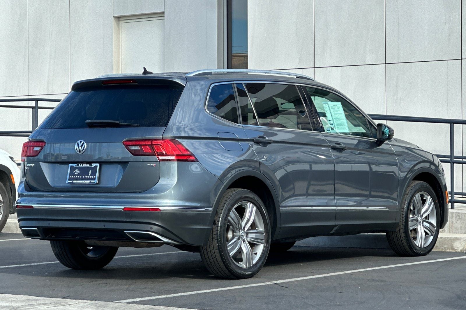 2018 Volkswagen Tiguan 2.0T SEL Premium