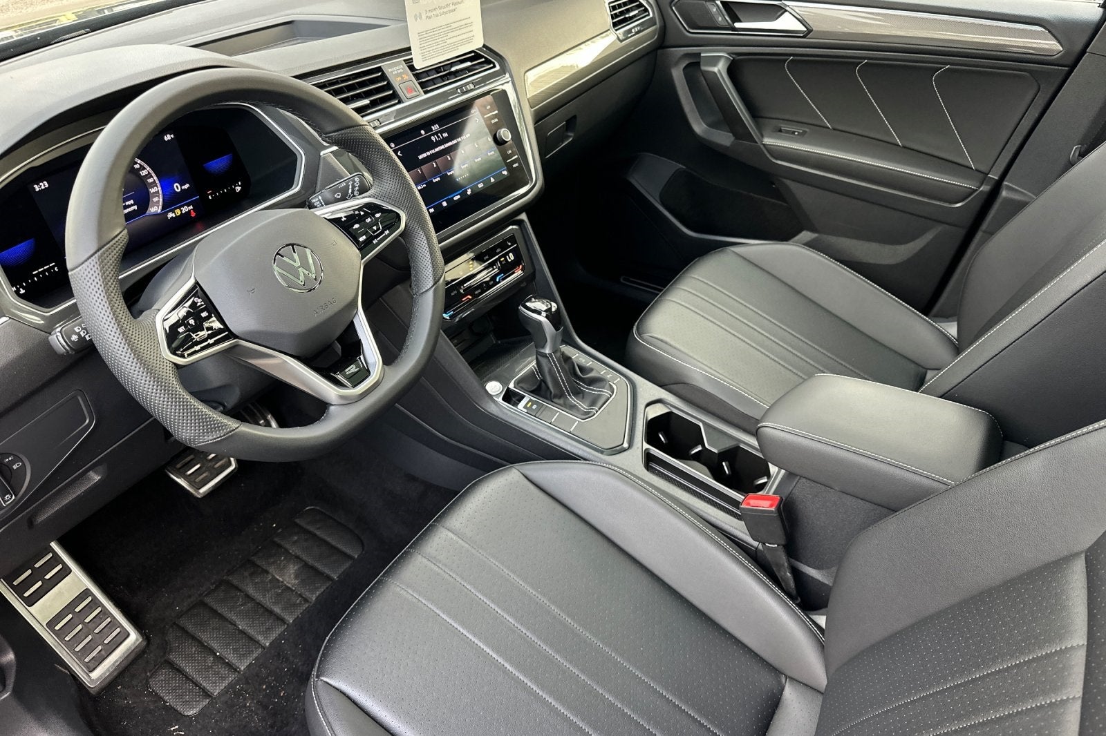 2022 Volkswagen Tiguan 2.0T SE R-Line Black