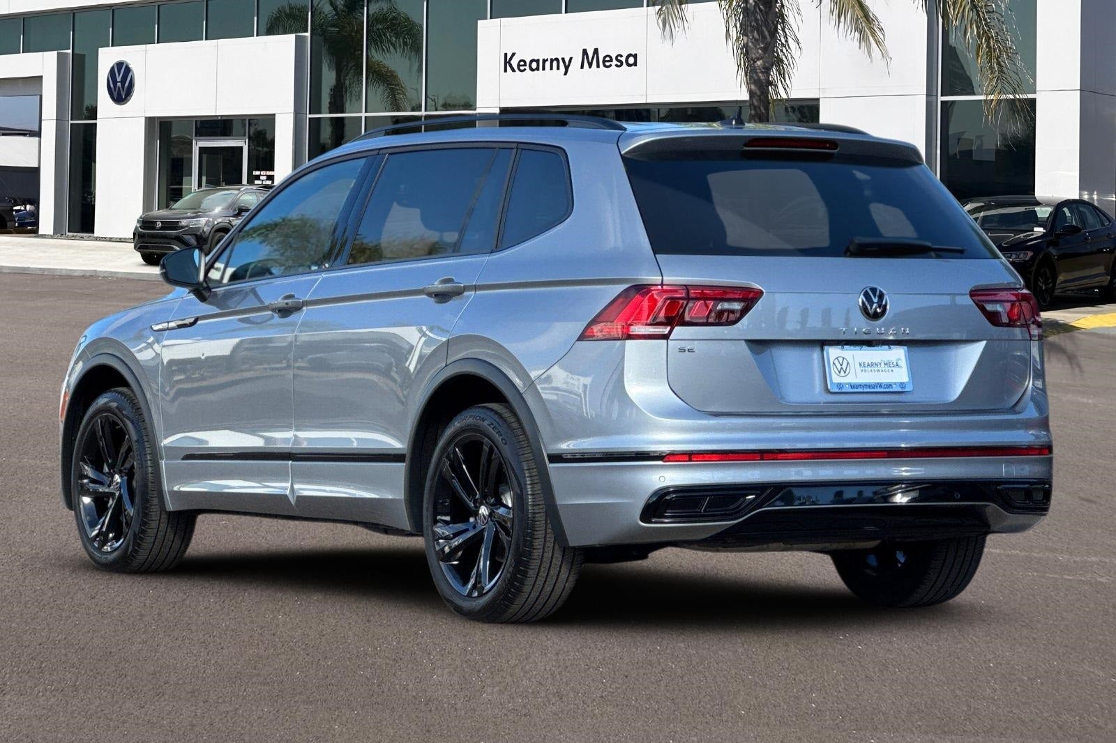 2023 Volkswagen Tiguan 2.0T SE R-Line Black