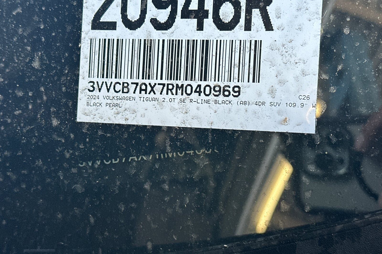 2024 Volkswagen Tiguan 2.0T SE R-Line Black