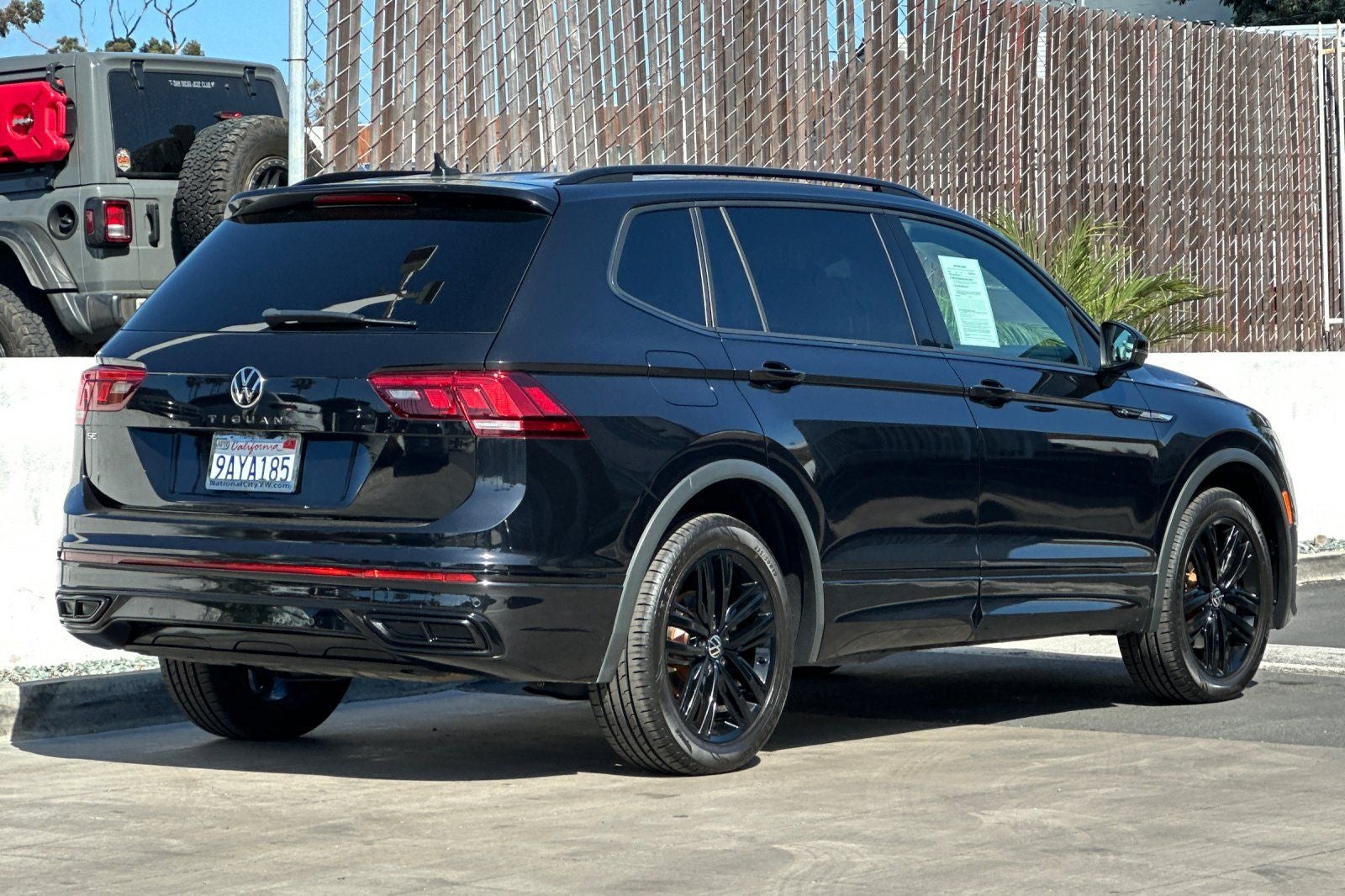 2022 Volkswagen Tiguan 2.0T SE R-Line Black