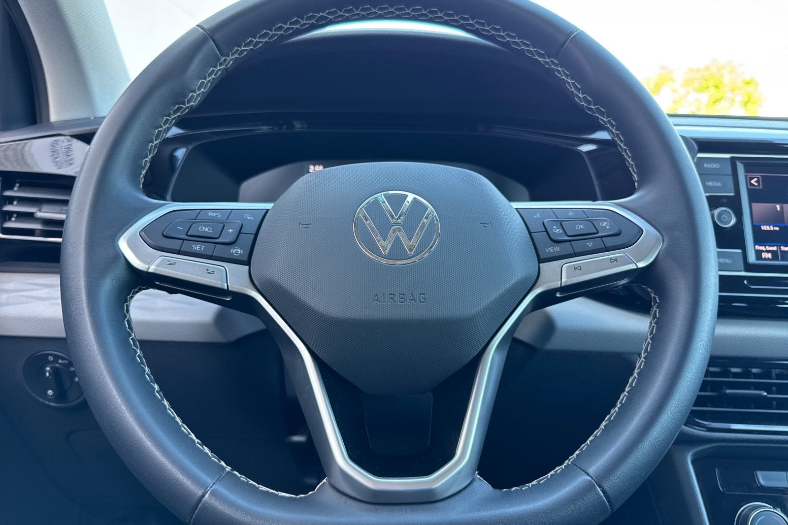 2023 Volkswagen Taos 1.5T S