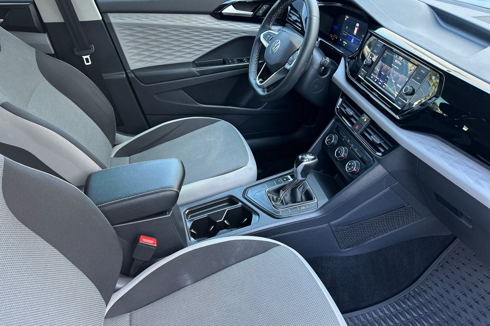 2022 Volkswagen Taos 1.5T S