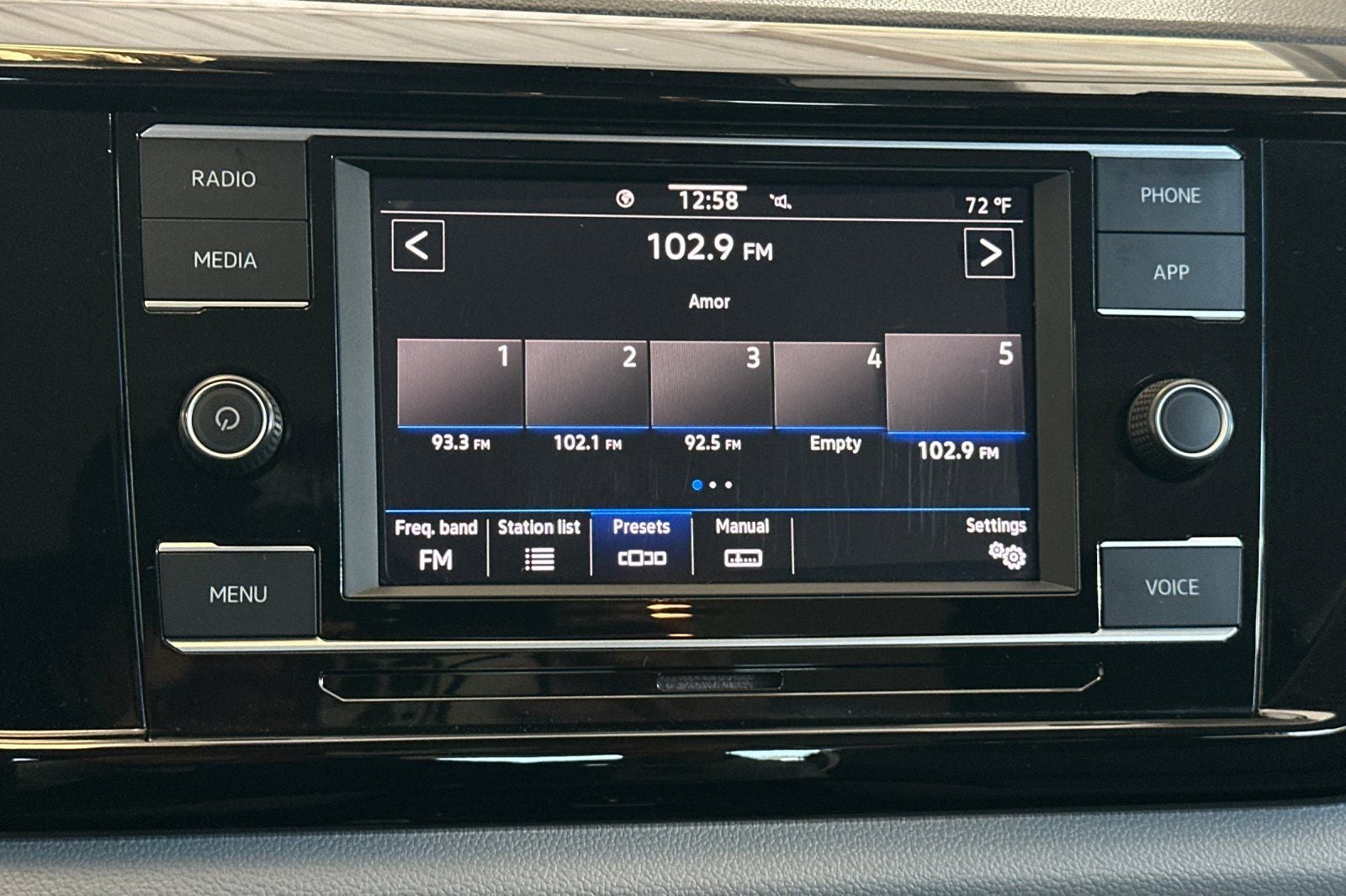 2022 Volkswagen Taos 1.5T S